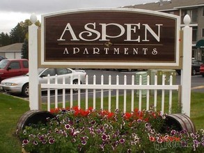 Aspen Apartments in Hudson, WI - Foto de edificio - Building Photo