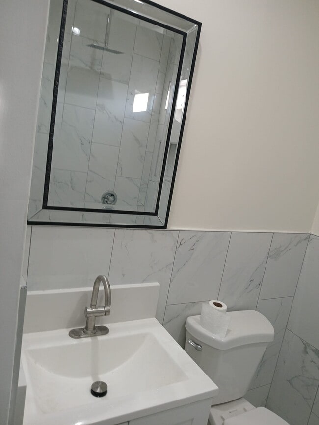 801 Wilson Ave in Bakersfield, CA - Building Photo - Building Photo