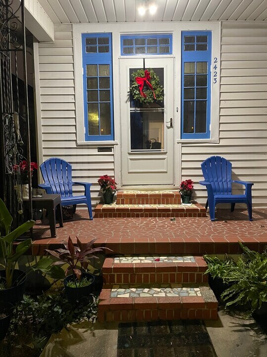 2423 Upperline St, Unit 1 in New Orleans, LA - Foto de edificio