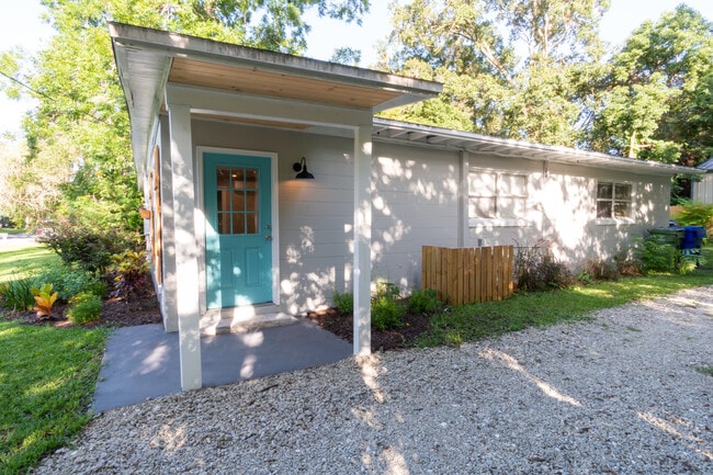 243 Ravenswood Dr in St. Augustine, FL - Foto de edificio - Building Photo