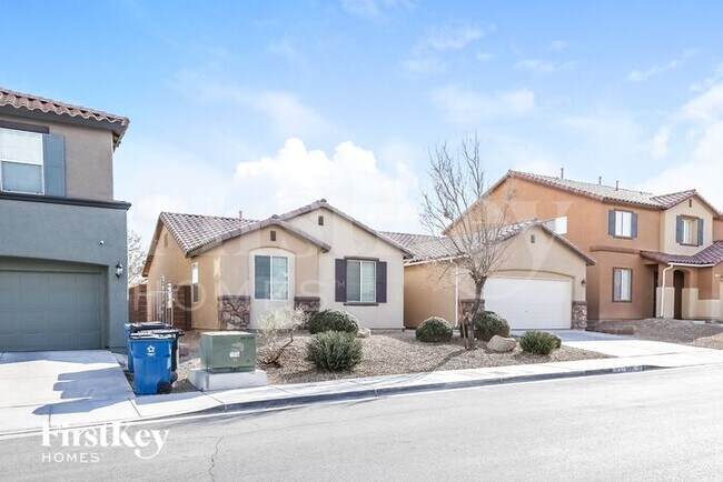 property at 2425 W Manchester Bay Ave