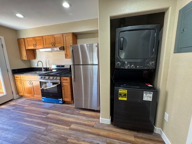 2315 Mon Chere Ln in Santa Maria, CA - Building Photo - Building Photo