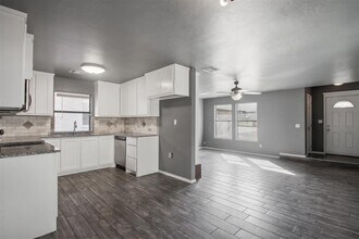 2817 Green Canyon Dr in Edmond, OK - Building Photo - Building Photo