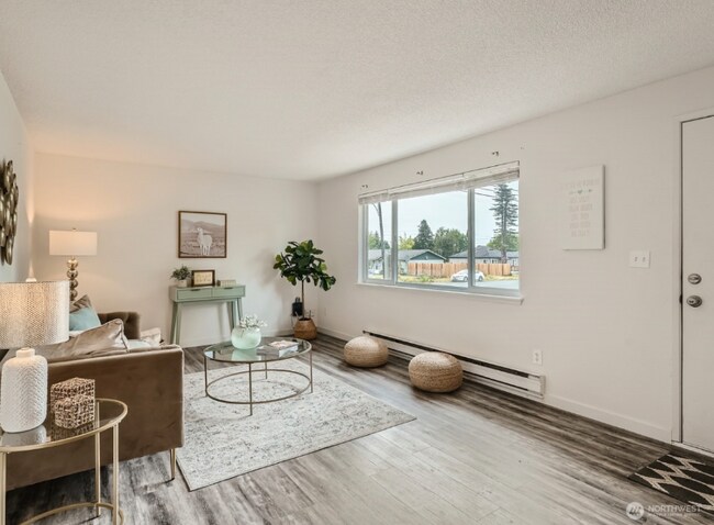 3544 S Asotin St-Unit -Unit B in Tacoma, WA - Building Photo - Building Photo