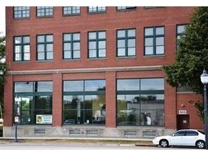 Bottleworks Loft Condos in Cedar Rapids, IA - Building Photo - Building Photo