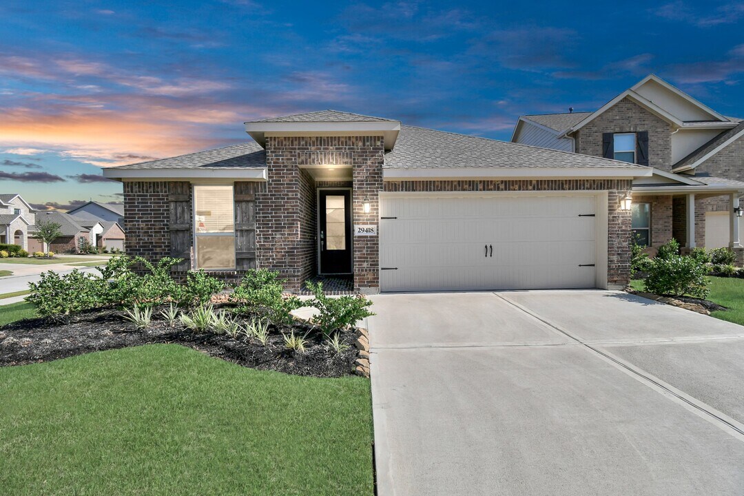 29418 Amber Pne Ct in Fulshear, TX - Building Photo