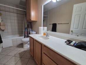 886 Wescott Square in St. Paul, MN - Building Photo - Building Photo