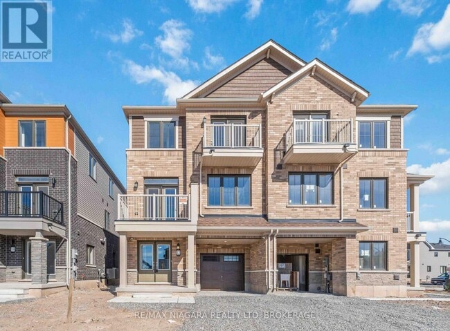 property at 12 Feather Rd