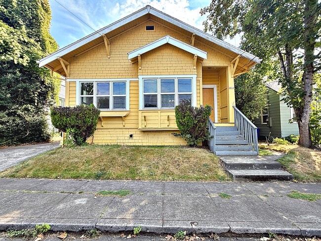 property at 4612 SE Taylor St