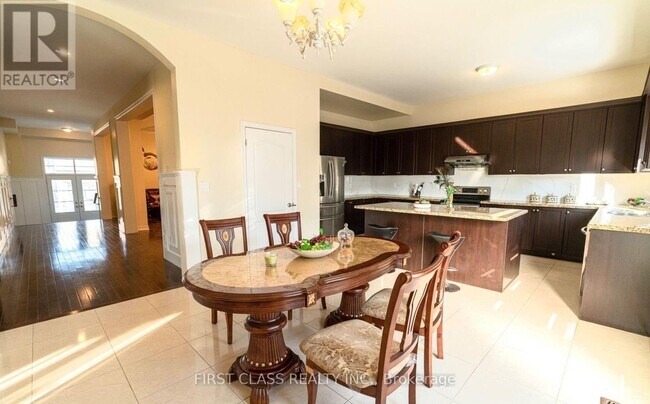 60 Wozniak Cres in Markham, ON - Building Photo - Building Photo