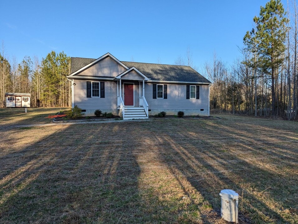 58 Sugarfork Rd in Cumberland, VA - Building Photo