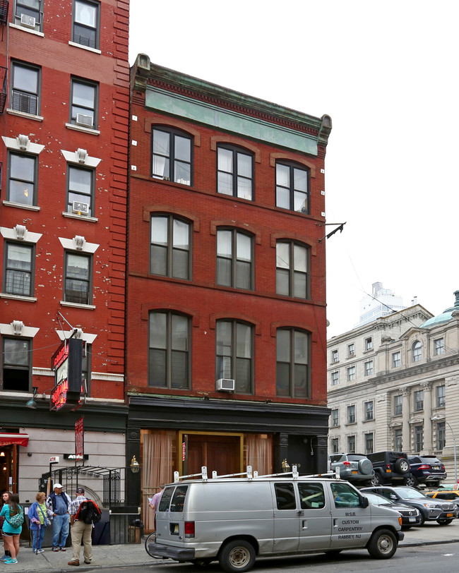 389 Broome St in New York, NY - Building Photo - Building Photo