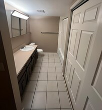 4401 S 27th St-Unit -B in Lincoln, NE - Building Photo - Building Photo