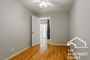 1380 N Dean St, Unit 1f in Chicago, IL - Building Photo