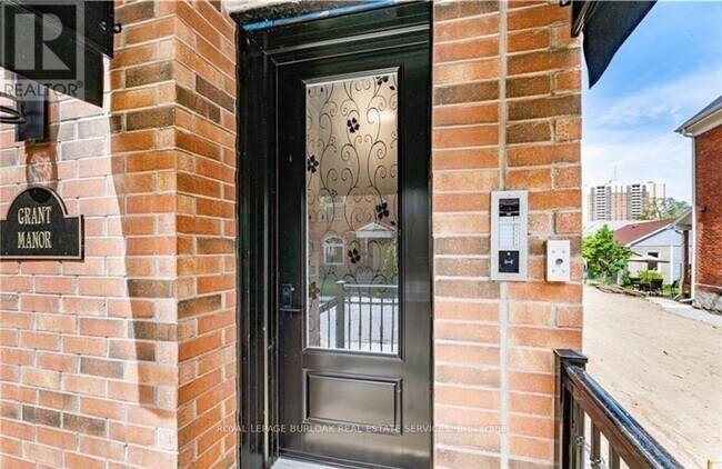 36 Grant Ave in Hamilton, ON - Building Photo - Building Photo