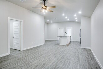 10518 Abbeville Ave in Lubbock, TX - Building Photo - Building Photo
