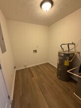 110 Lake Pl in Athens, GA - Building Photo - Building Photo