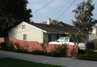 10782-10790 Stanford Ave in Garden Grove, CA - Building Photo - Building Photo