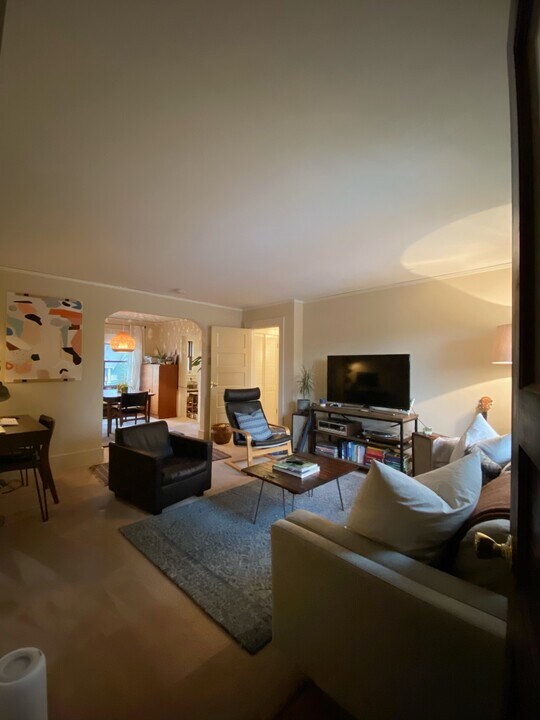 340 NE Beyrl Ter, Unit 340 in Portland, OR - Building Photo