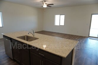 659 N Crowned Dove Trail in Casa Grande, AZ - Building Photo - Building Photo