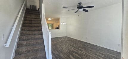6559 Osprey Lake Cir in Riverview, FL - Building Photo - Building Photo