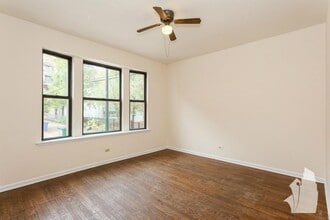 2323 N Kedzie Blvd, Unit # 01 in Chicago, IL - Building Photo - Building Photo