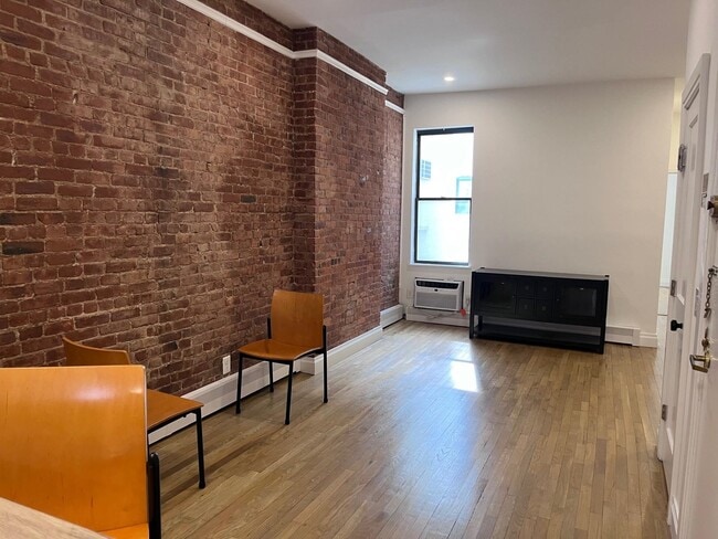 259 12th St in Hoboken, NJ - Building Photo - Building Photo