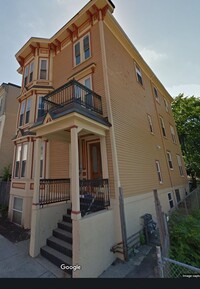 731 Parker St, Unit 2 in Boston, MA - Foto de edificio - Building Photo