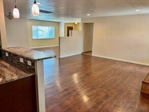 12809 Hayley Ct NE in Albuquerque, NM - Building Photo - Building Photo