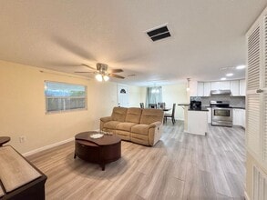 126 Flamingo Dr in Auburndale, FL - Building Photo - Building Photo