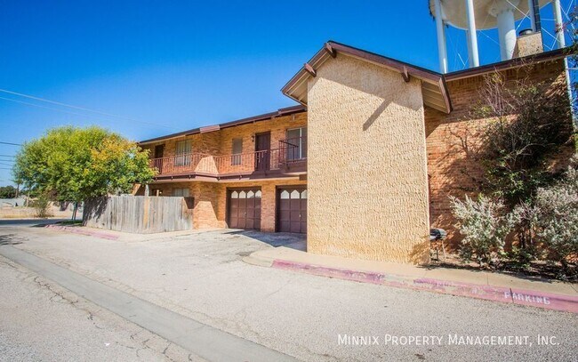 1904 Midland Dr in Midland, TX - Building Photo - Building Photo