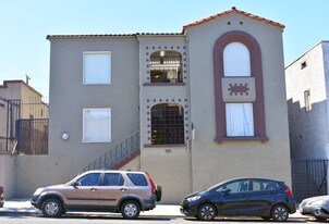 1211 Magnolia Ave. in Long Beach, CA - Building Photo
