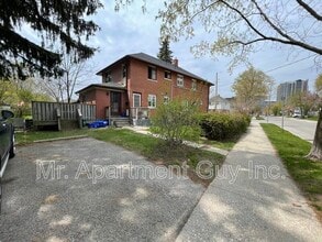 97 Wood St in Kitchener, ON - Building Photo - Building Photo