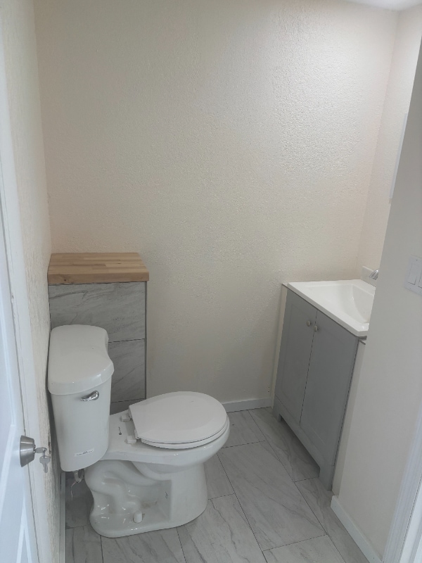 90 W Cowles St in Englewood, FL - Building Photo - Building Photo