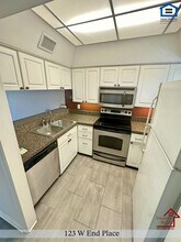 123 West End Pl in Nashville, TN - Foto de edificio - Building Photo