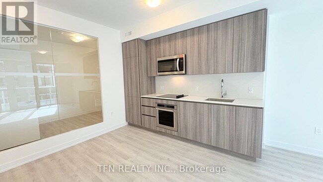 15 Richardson St in Toronto, ON - Building Photo - Building Photo