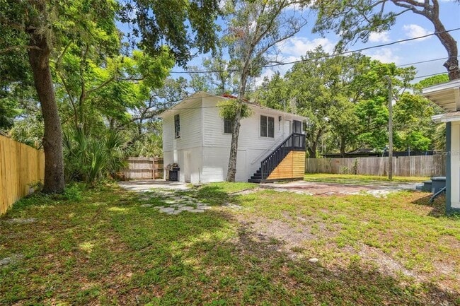 2329 7th St S in St. Petersburg, FL - Building Photo - Building Photo