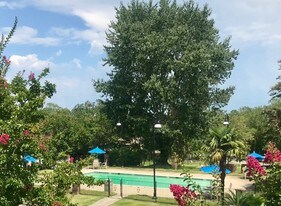 Heron Lakes Country Club Apartment Homes