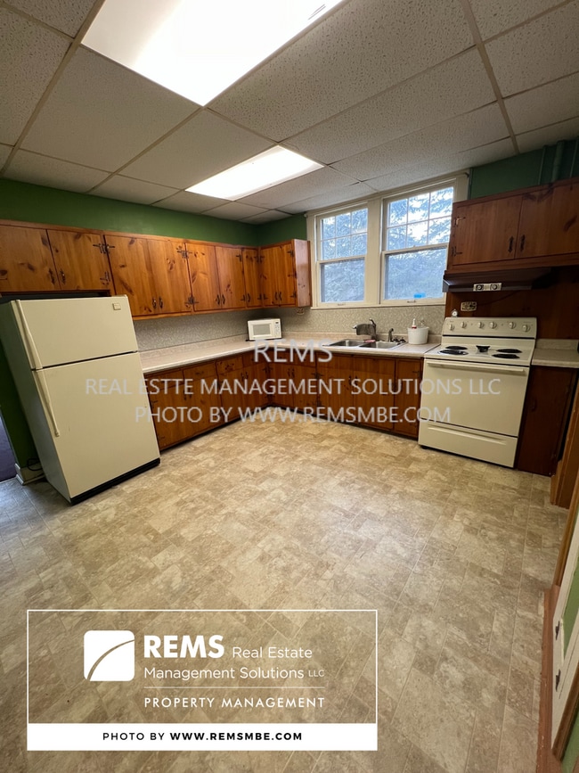 1016-1016 Vine St in Wisconsin Dells, WI - Building Photo - Building Photo