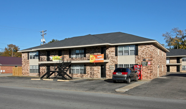Gulf Vista Apartments in Pascagoula, MS - Building Photo - Building Photo