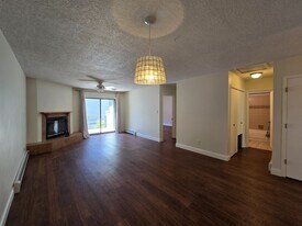 1300 Iris St in Los Alamos, NM - Building Photo