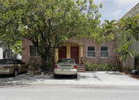 905 SE 2nd Ct in Fort Lauderdale, FL - Foto de edificio - Building Photo