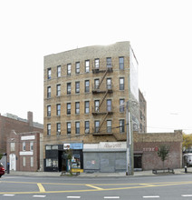 2612-2614 E Tremont Ave in Bronx, NY - Building Photo - Primary Photo