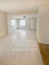 150 W 15th St in Riviera Beach, FL - Building Photo - Building Photo