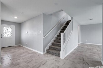5123 Papalote Garden in Converse, TX - Building Photo - Building Photo