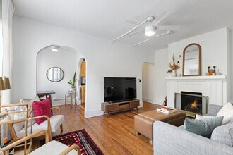 1836 Laurel St, Unit 3 in Sarasota, FL - Building Photo - Building Photo