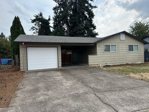 1033 57th St in Springfield, OR - Building Photo - Building Photo