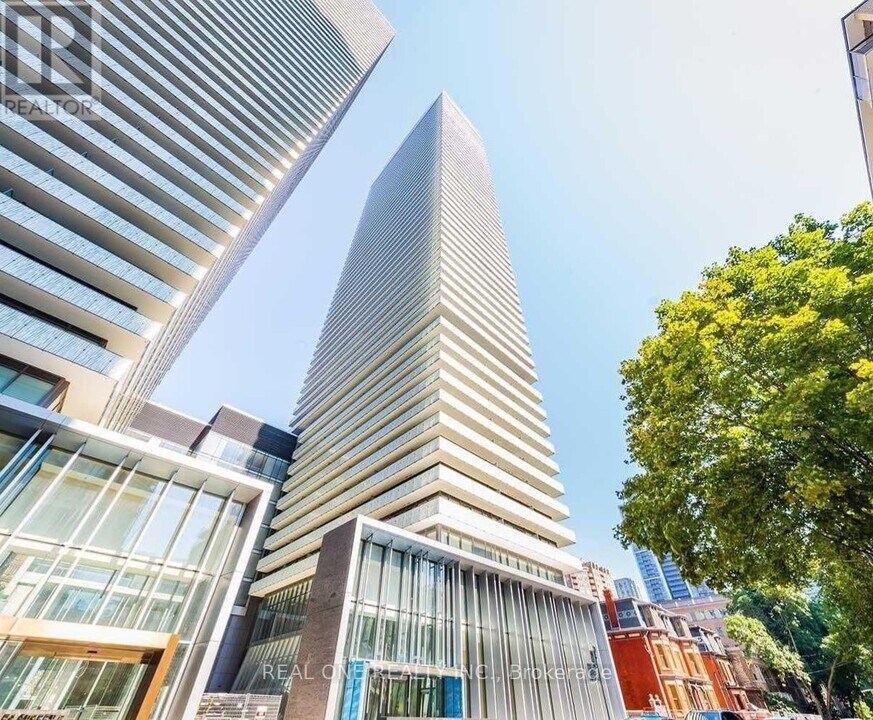 50A Charles St E in Toronto, ON - Building Photo