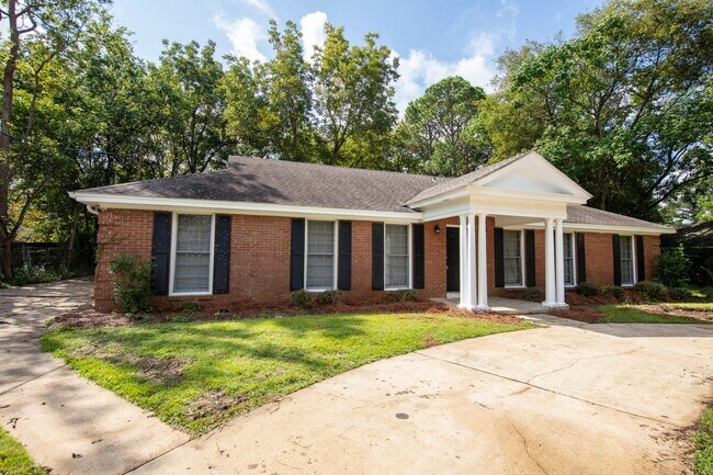 3306 Vaughn Rd in Montgomery, AL - Building Photo - Building Photo