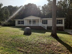 197 Brandenburg Dr in Statesville, NC - Building Photo